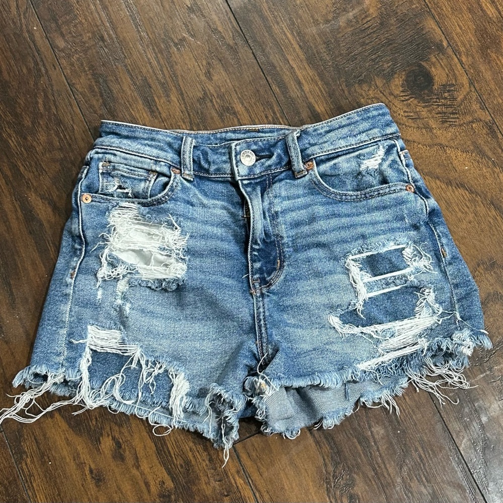 American Eagle Outfitters Blue Distressed‎ Jean Shorts size 0